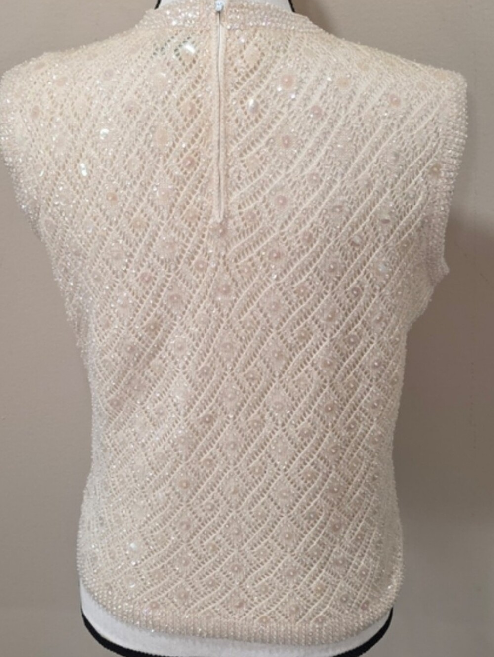 Vintage Ivory Beaded Crew Neck Sleeveless 100% Wool Sweater - Picture 2 of 3